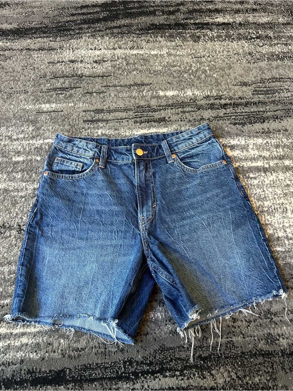 &DENIM by H&M Frayed Hem Shorts